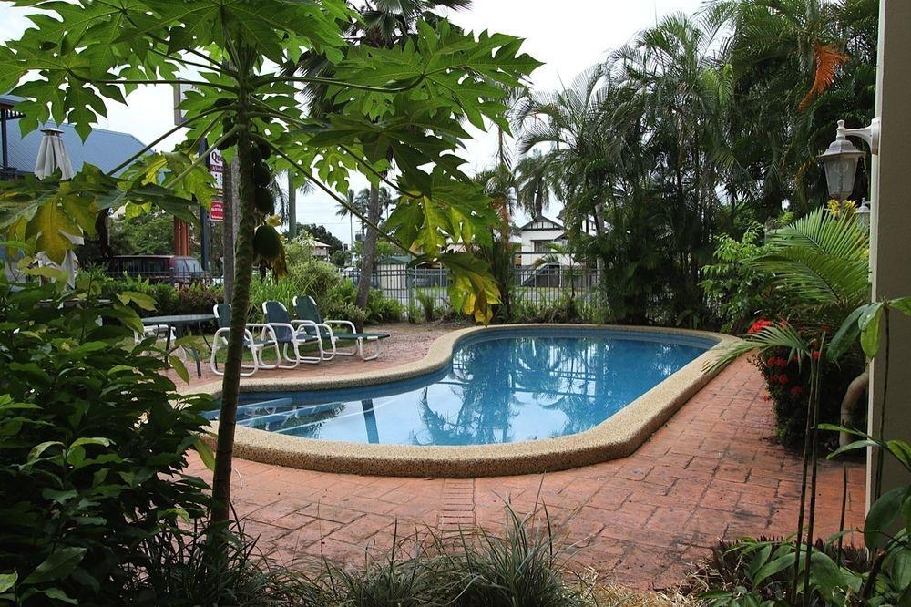 Tropical Queenslander Cairns Exterior photo