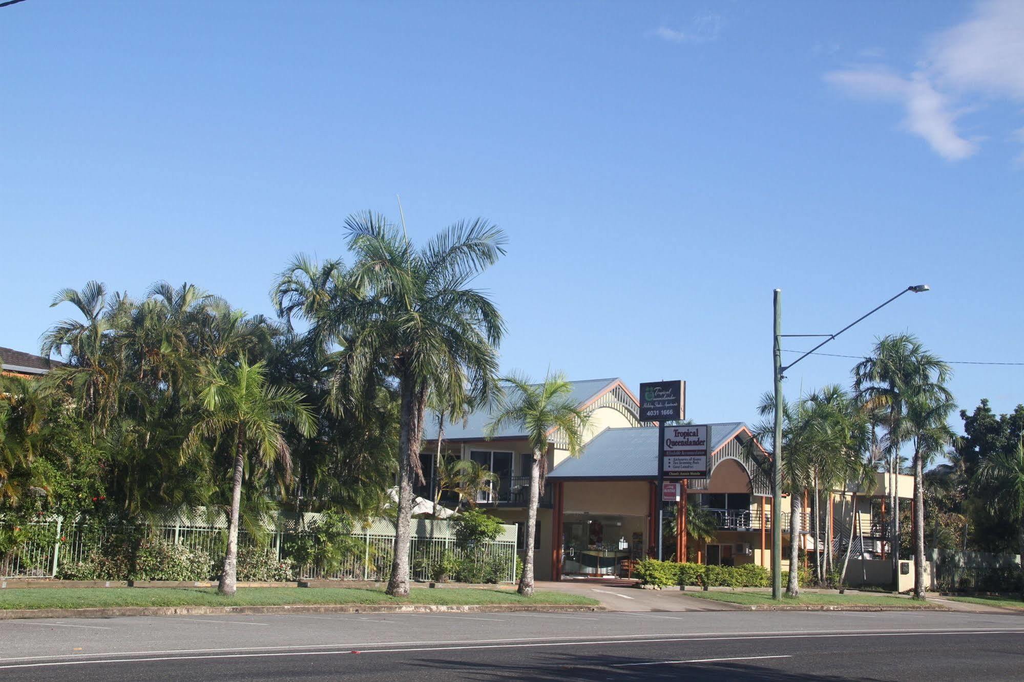 Tropical Queenslander Cairns Exterior photo
